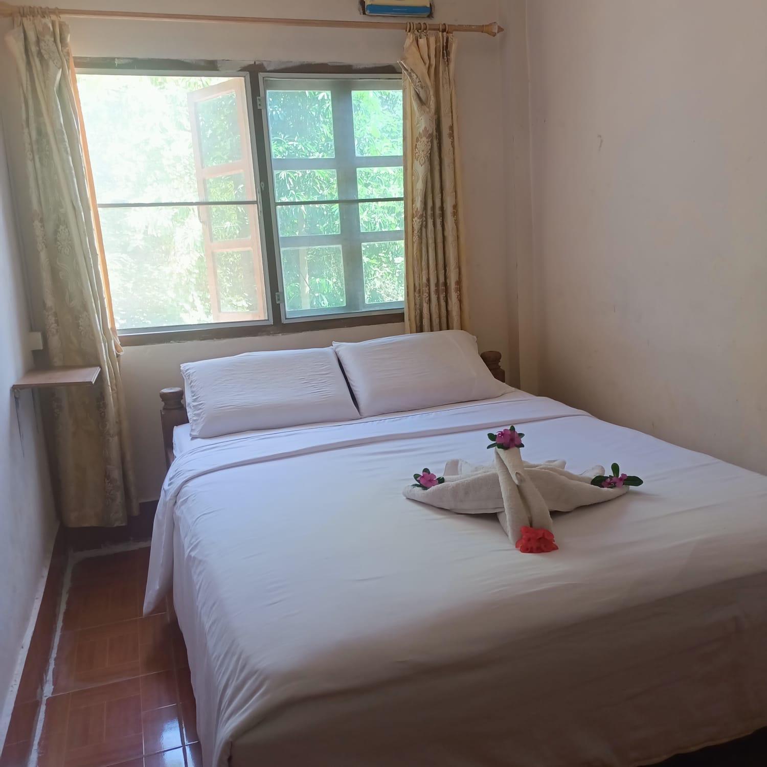 Phonephithak Guesthouse Muang Pakbèng Esterno foto