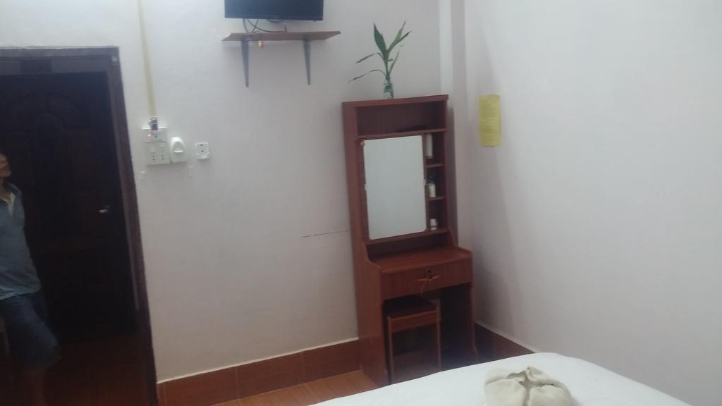 Phonephithak Guesthouse Muang Pakbèng Esterno foto