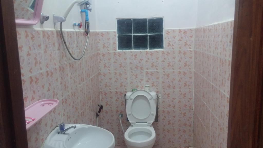 Phonephithak Guesthouse Muang Pakbèng Esterno foto