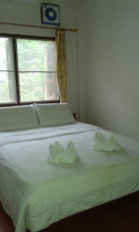 Phonephithak Guesthouse Muang Pakbèng Esterno foto